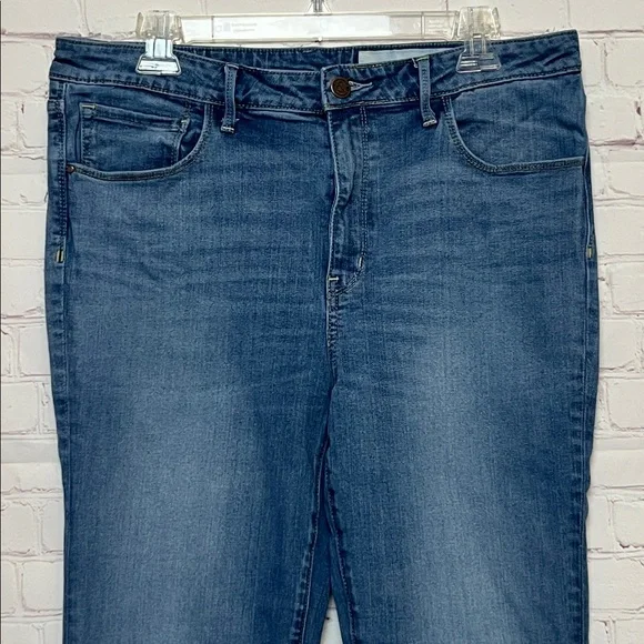 Treasure & Bond High Rise Skinny Flare Jeans - Picture 2 of 12